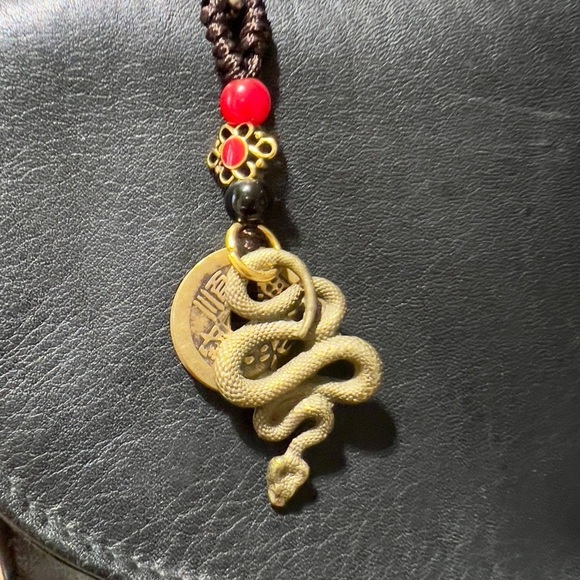 Jacqueline Ferrar  Crossbody - Picture 3 of 8